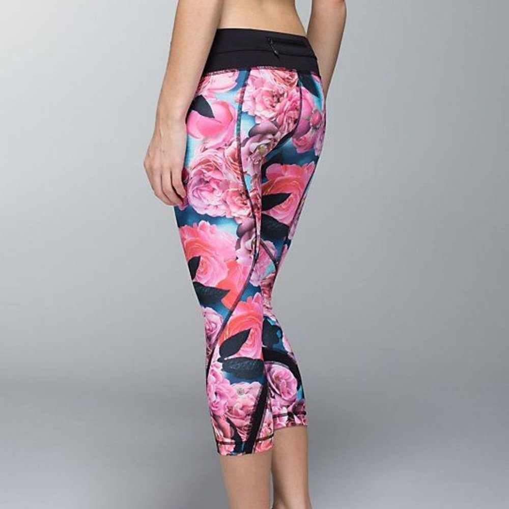 Lululemon Run: Inspire Crop II